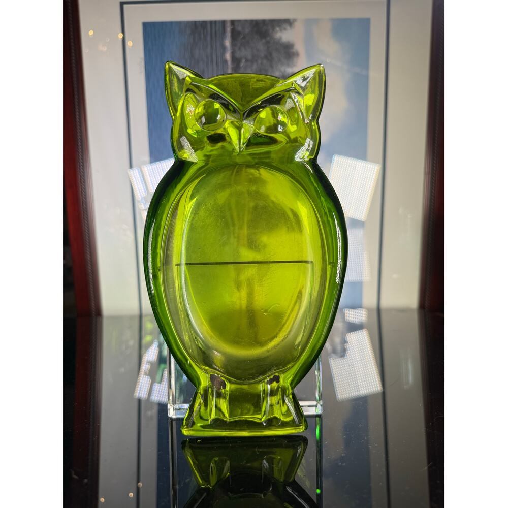 Viking glass owl ashtray avacado